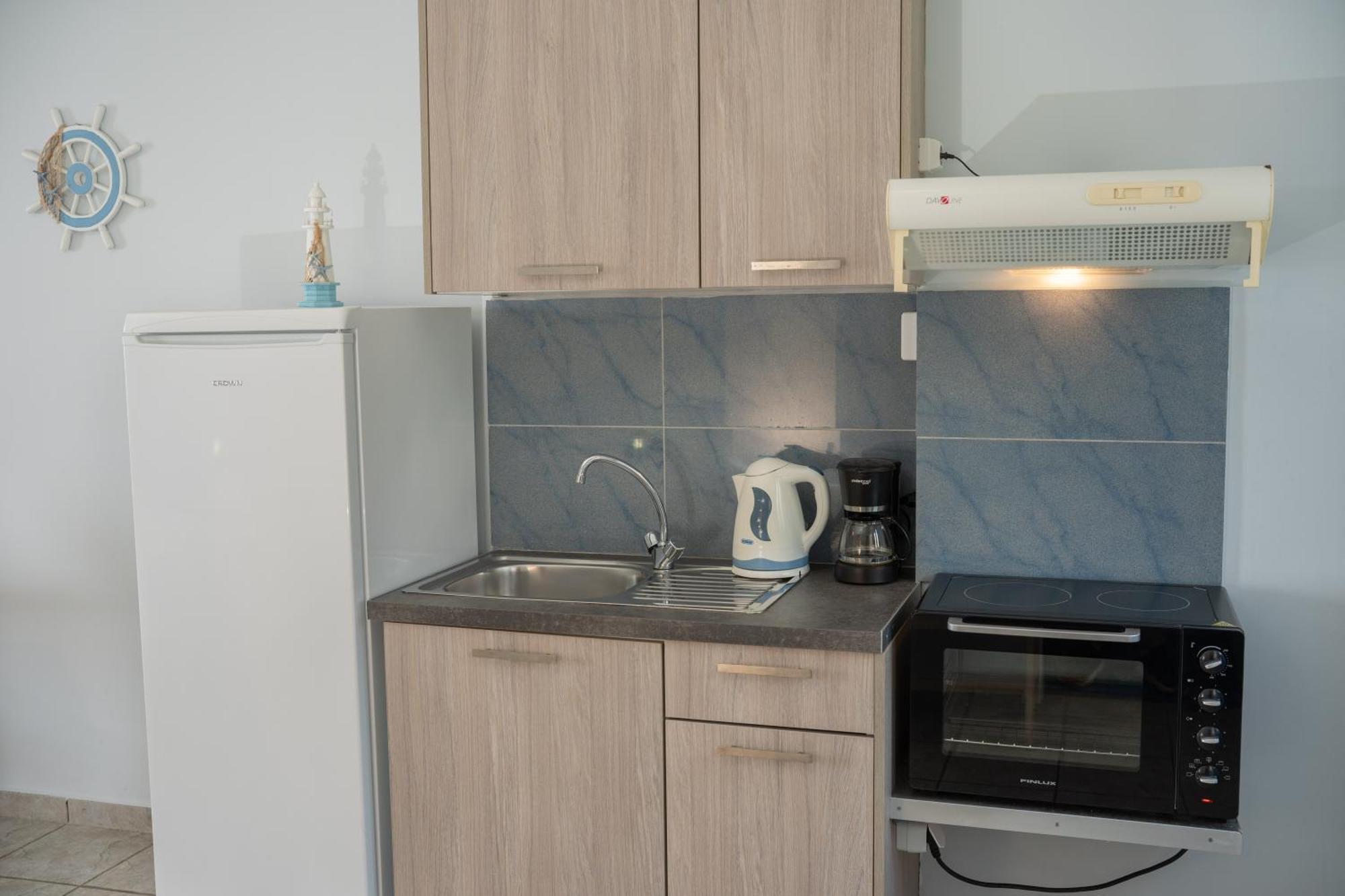 Agnanti Apartment *