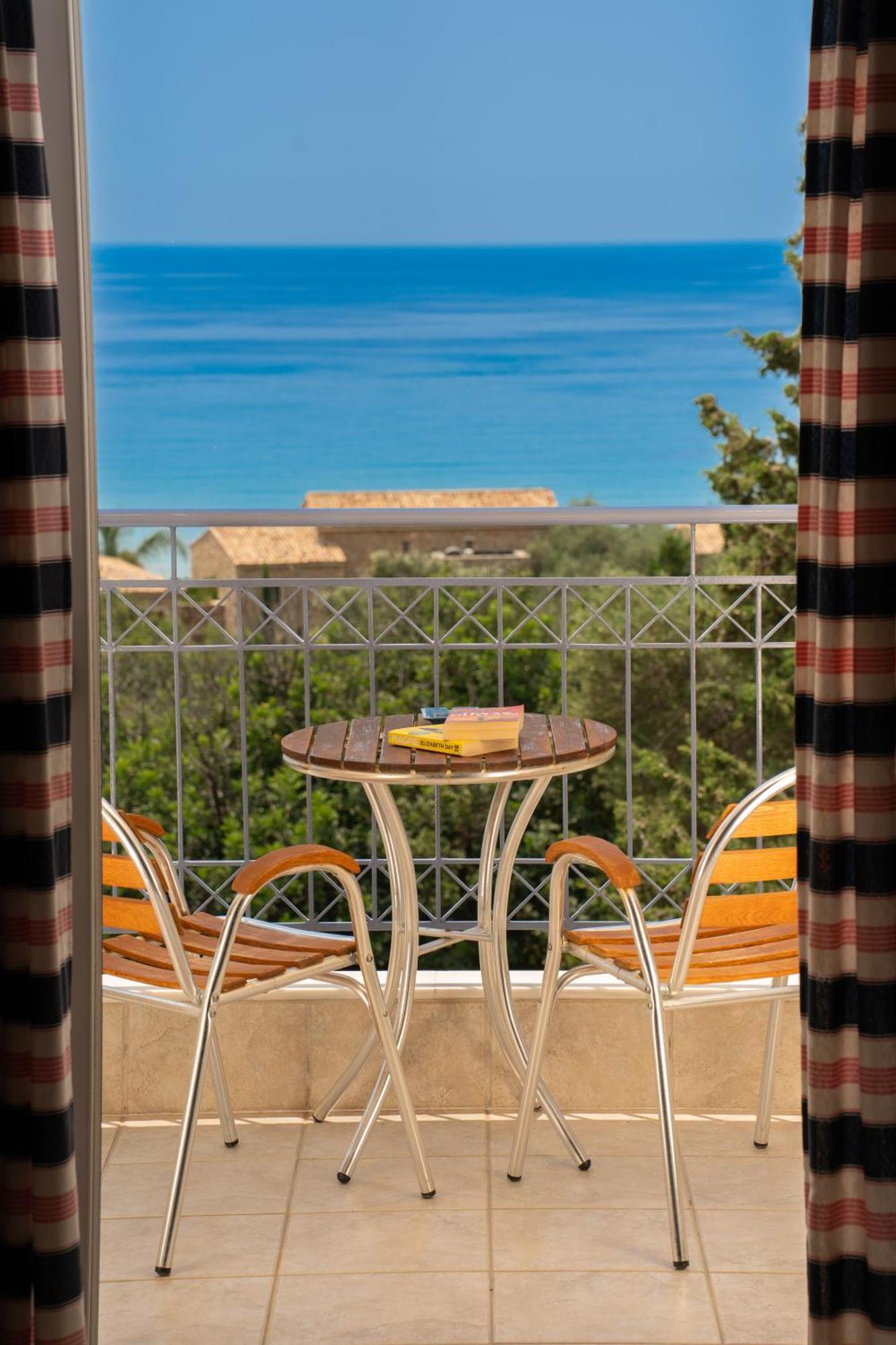 Agnanti Apartment *