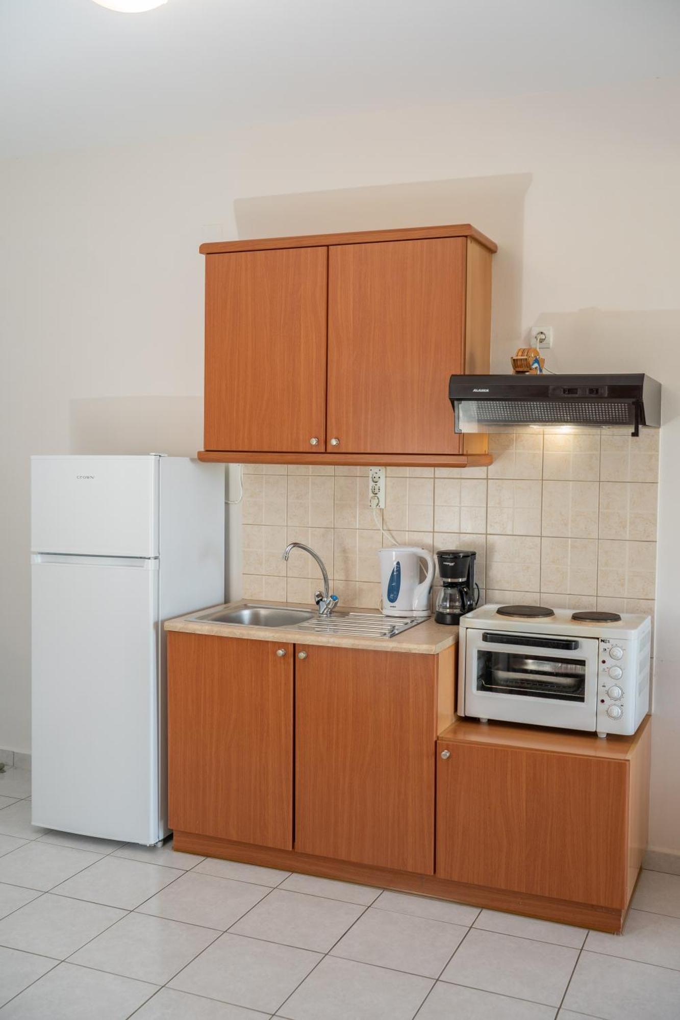 Agnanti Apartment *